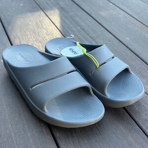 OOFOS Gray Comfort Slides